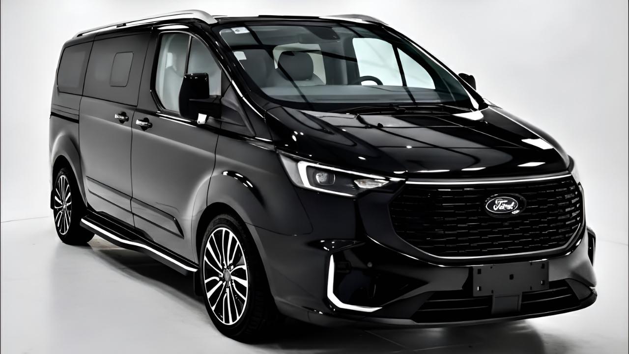 Ford Tourneo 2026: utilidad familiar con comodidad moderna
